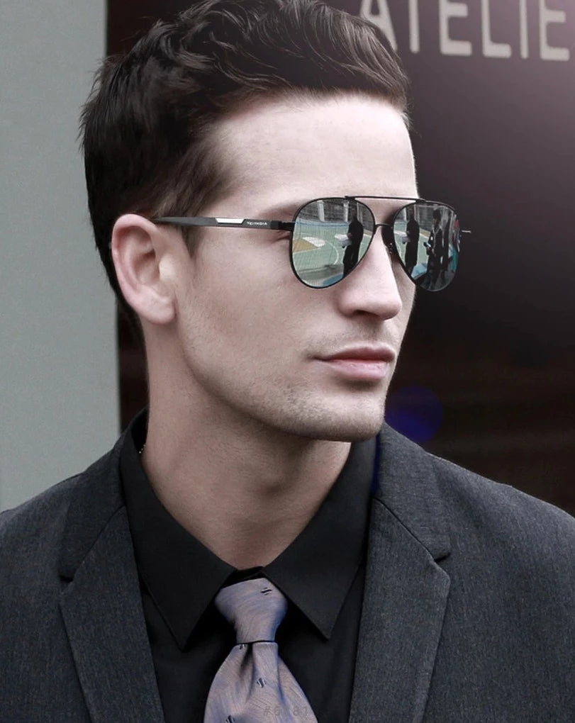 Man with a tie on wearing Veithdia Aviator sunglasses